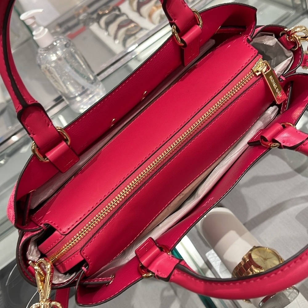 MICHAEL KORS 
Reed Large Graphic Logo Belted Satchel
Electric Pink 
NWT - Picture 13 of 16